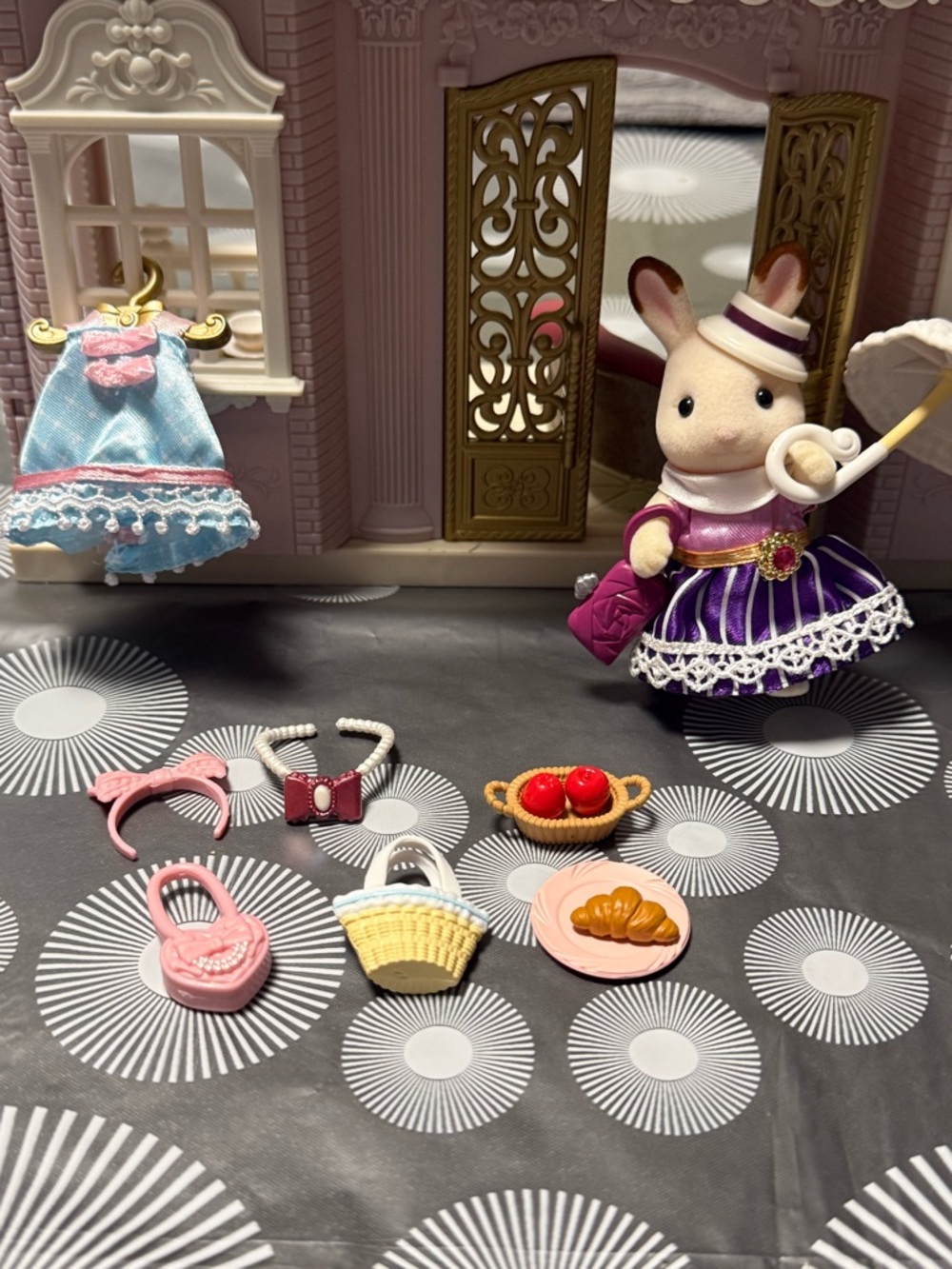 Calico Critters Sylvanian families town series My Room designer studiow/ EXTRAS! - Picture 5 of 7